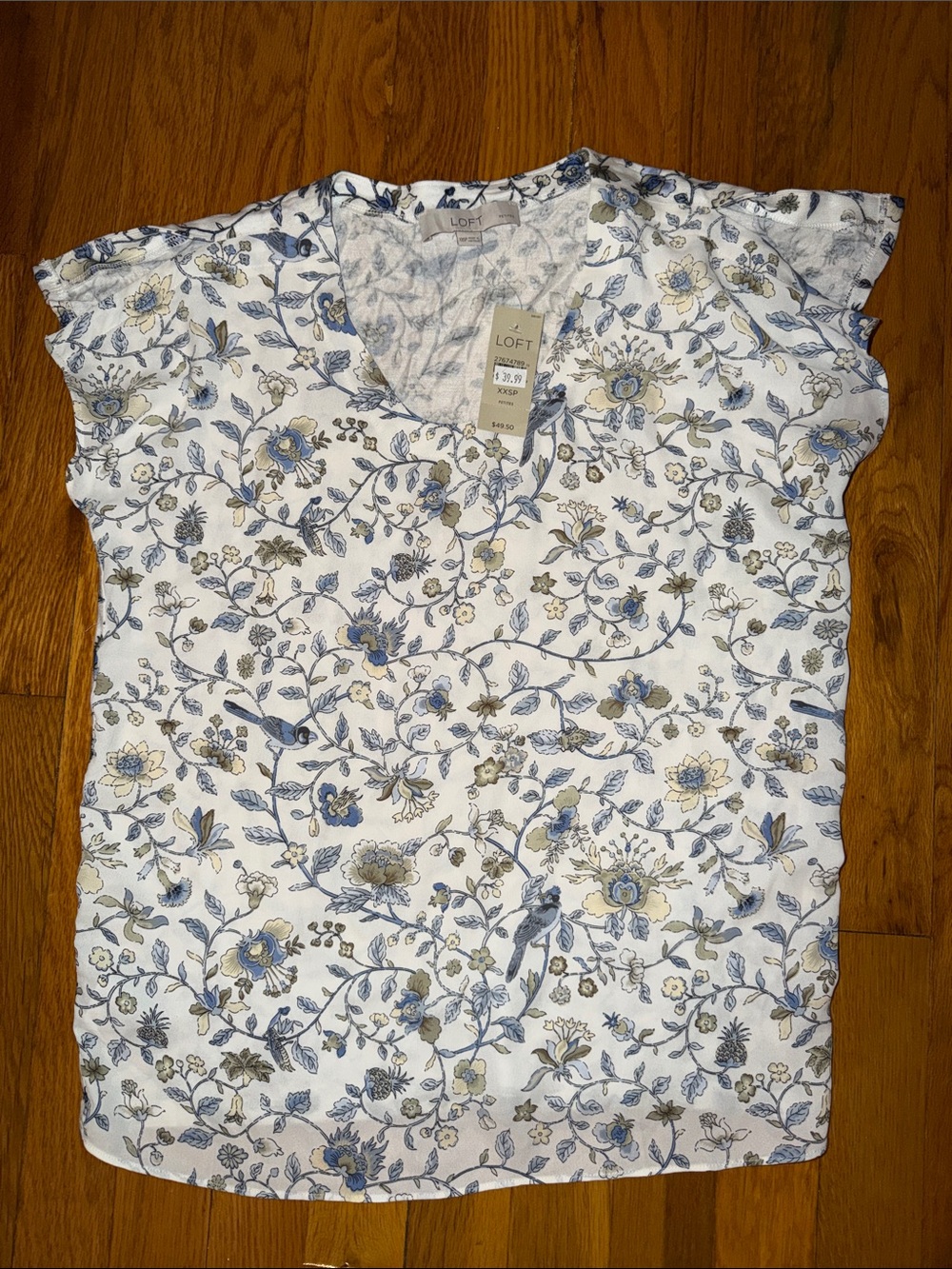 LOFT Women Floral and Vine Scoop-Neck Short Sleeve Top - Blue & White - NWT